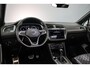 Volkswagen Tiguan Allspace R-Line Business+ 7p. 1.5 TSI 150pk DSG Automaat Trekhaak, 3e zitrij, Panoramadak, Harman Kardon audio, Adaptive cruise control, Elektrische achterklep