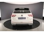 Volkswagen Tiguan Allspace R-Line Business+ 7p. 1.5 TSI 150pk DSG Automaat Trekhaak, 3e zitrij, Panoramadak, Harman Kardon audio, Adaptive cruise control, Elektrische achterklep