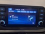 Hyundai i20 1.0 T-GDI Comfort Camera | Stuur & Stoelverwarming | 16" Lichtmetaal | Carplay | Airco | Cruise | DAB | Digitaal Dashboard | Achteruitrijcamera | Airco | Apple Carplay/Android Auto|telefoonintegratie premium