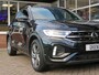 Volkswagen T-Roc 1.5 TSI R-LINE 150PK DSG-aut. / Trekhaak afn. / Camera / Stoelverw. / IQ Light / FABRIEKS garantie