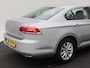 Volkswagen Passat 1.5 TSi 150 Pk Automaat Comfortline | Adaptive Cruise | Climate Control | Bluetooth | 16 Inch | 96.708 Km!