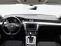Volkswagen Passat 1.5 TSi 150 Pk Automaat Comfortline | Adaptive Cruise | Climate Control | Bluetooth | 16 Inch | 96.708 Km!
