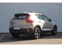 Volvo XC40 B4 197PK AUT7 Plus Dark | Premium audio by Harman Kardon | Power Seats incl. Memory | Verwarmbare voorstoelen + stuurwiel | Parkeercamera achter | Park Assist voor + achter | Apple Carplay | 18" Lichtmetalen wielen