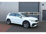 Volkswagen Tiguan 1.5 TSI 150pk DSG 2xR-Line Virtual Cockpit , Trekhaak, Camera , Navi , DAB+ , Carplay , Led verlichting etc.