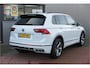 Volkswagen Tiguan 1.5 TSI 150pk DSG 2xR-Line Virtual Cockpit , Trekhaak, Camera , Navi , DAB+ , Carplay , Led verlichting etc.