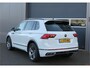 Volkswagen Tiguan 1.5 TSI 150pk DSG 2xR-Line Virtual Cockpit , Trekhaak, Camera , Navi , DAB+ , Carplay , Led verlichting etc.
