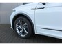 Volkswagen Tiguan 1.5 TSI 150pk DSG 2xR-Line Virtual Cockpit , Trekhaak, Camera , Navi , DAB+ , Carplay , Led verlichting etc.