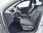 Volkswagen Polo 1.0 TSI Highline Business R | Cruise Control | Climate Control | Multifunctioneel stuurwiel | lichtmetalen velgen | Parelmoer | Parkeersensoren voor+achter |