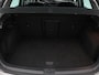 Volkswagen Golf 1.0 TSI Highline | Side Assist | Keyless | Camera | Stoelverwarming | Trekhaak |