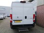 Peugeot Boxer 333 2.0 BlueHDI L1H2 Premium Airco,Cruise,navigatie,Camera,Enz Bedrijfswageninrichting