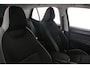 Skoda Fabia First Edition Ambition 1.2 TSI 90pk "Let op : Verkoop in opdracht van een klant" Trekhaak, Cruise control, DAB, Parkeersensor achter, Airco, Bluetooth, Allseasonbanden, 16 inch lichtmetalen velgen