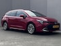 Toyota Corolla Touring Sports Hybrid 140 Dynamic Automaat / Fabrieksgarantie tot 10 jaar mogelijk  / Navigatie  / Adaptieve CC / Achteruitrijcamera / Stuur- en stoelverwarming  / Apple Carplay Android / 17" LM wielen + All Season banden /