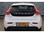 Volvo V40 1.5 T2 Nordic+ | Climate Control | Stoelverwarming | Afn. trekhaak | Panoramadak | Volvo Guard Alarm | Parkeerverwarming | Lederen bekleding | Elektr. verstelbare bestuurdersstoel incl. memory | Volvo on Call | LED koplampen | Key-less entry | Parkeersensoren voor + achter | Parkeercamera | All seasonbanden | High Performance Audio |