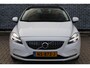 Volvo V40 1.5 T2 Nordic+ | Climate Control | Stoelverwarming | Afn. trekhaak | Panoramadak | Volvo Guard Alarm | Parkeerverwarming | Lederen bekleding | Elektr. verstelbare bestuurdersstoel incl. memory | Volvo on Call | LED koplampen | Key-less entry | Parkeersensoren voor + achter | Parkeercamera | All seasonbanden | High Performance Audio |