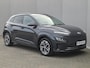 Hyundai Kona Electric EV Comfort Smart 64 kWh Automaat / Accu SOH 100% / Fabrieksgarantie tot 09-2026 / Dealer onderhouden / WLTP bereik 484 km bereik stad 660 km / Stuur en Stoelverwarming / Allseason banden / Adaptief / Achteruitrijcamera /