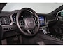 Volvo S60 Recharge T6 AWD Plus Dark - Panorama/schuifdak - IntelliSafe Assist & Surround - 360º Camera - Harman/Kardon audio - Adaptieve LED koplampen - Verwarmde voorstoelen, stuur & achterbank - Parkeersensoren voor & achter - Elektr. bedienb. voorstoelen met geheugen - Elektr. inklapbare trekhaak - 19' LMV