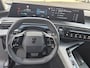 Peugeot E-3008 Allure Avantage | 210PK 73 kWh | Achteruitrijcamera | Parkeersensoren achter | Panoramic Navigation pack | Half leder / Stoffen bekleding | 18 inch LMV | Cruise control | 3-Fase oplaadmogelijkheid | Climate control | 11 kW lader | Achteruitrij assistent | Achteruitrijcamera