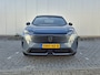 Peugeot E-3008 Allure Avantage | 210PK 73 kWh | Achteruitrijcamera | Parkeersensoren achter | Panoramic Navigation pack | Half leder / Stoffen bekleding | 18 inch LMV | Cruise control | 3-Fase oplaadmogelijkheid | Climate control | 11 kW lader | Achteruitrij assistent | Achteruitrijcamera