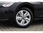 Volkswagen Golf 1.5 eTSI 130pk DSG Life Business | Navigatie | Stoelverwarming | Parkeersensoren