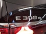 Mercedes-Benz E-klasse Estate 300e Sport Edition | Panoramadak | Rijassistentiepakket | Hyperscreen | Premium pakket | Keyless | DIGITAL Light | Trekhaak