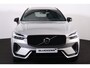 Volvo XC60 T6 Recharge AWD R-Design - Panorama/schuifdak - IntelliSafe Assist & Surround - Harman/Kardon audio - Adaptieve LED koplampen - Parkeercamera achter - Verwarmde voorstoelen & stuur - Parkeersensoren voor & achter - Elektr. bedienb. voorstoelen met geheugen - Head up display - Extra getint glas - Elektr. inklapbare trekhaak - 21' LMV