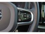 Volvo XC60 T6 Recharge AWD R-Design - Panorama/schuifdak - IntelliSafe Assist & Surround - Harman/Kardon audio - Adaptieve LED koplampen - Parkeercamera achter - Verwarmde voorstoelen & stuur - Parkeersensoren voor & achter - Elektr. bedienb. voorstoelen met geheugen - Head up display - Extra getint glas - Elektr. inklapbare trekhaak - 21' LMV