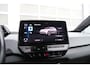 Volkswagen ID.3 204pk Life 58 kWh | Navigatie | Camera | Stoelverwarming | IQ Light