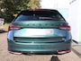 Skoda Octavia Combi 1.5 TSI MHEV Business Sportline Tour | Trekhaak | Elektrische voorstoelen | Stoelverwarming | Adaptieve cruise control | 19 inch | Highland green