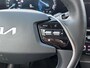 Kia Niro EV Edition 64.8 kWh | Trekhaak | Stoel- en stuurverwarming | Achteruitrijcamera | Parkeersensoren voor- en achter | Navi | Apple/Android Carplay | Adaptive Cruise Control | Keyless entry