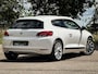 Volkswagen Scirocco 1.4 TSI Highline | UNIEK! | 14.000 KM | 1e eig. |Volledige historie | Navi | Panorama | Xenon | H.Leder |