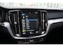 Volvo V60 2.0 B3 163pk Momentum Advantage | Trekhaak Wegklapbaar | Leer | Camera | 19" Velgen