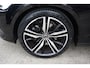 Volvo V60 2.0 B3 163pk Momentum Advantage | Trekhaak Wegklapbaar | Leer | Camera | 19" Velgen
