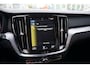 Volvo V60 2.0 B3 163pk Momentum Advantage | Trekhaak Wegklapbaar | Leer | Camera | 19" Velgen