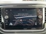 Volkswagen T-Roc 1.5 TSI Sport / Digitaal dashboard / Pano / Leder / Parkeersensoren V+A / Navigatie / Trekhaak / P4
