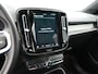 Volvo XC40 Recharge P8 AWD R-Design Pure Electric automaat | Appconnect | Wifi | Spraakbediening | Park Assist voor en achter | Achteruitrij camera | Trekhaak | Verwarmbare voorstoelen | Climatroninc |