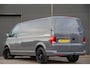 Volkswagen Transporter 2.0 TDI L2 150PK AUT. LED, TREKHAAK, CRUISE, CARPLAY, AIRCO, PARKEERSENSOREN, NL AUTO, NAP