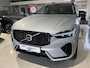 Volvo XC60 2.0 T8 Plug-in hybrid AWD Plus Dark (335kW/455PK) FULL OPTION ** 1e EIG - Ex VOLVO - € 26.000,= onder NP ** ** INFORMEER OOK NAAR ONZE AANTREKKELIJKE FINANCIAL-LEASE TARIEVEN **