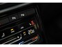 Volkswagen T-Roc 1.5 TSI R-Line Black Edition , Panoramadak, Adaptieve Cruise, IQ-Light