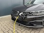Volkswagen Passat Variant 1.4 TSI PHEV GTE * Trekhaak * Camera * Travel Assist * Massage *