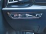 Kia Niro EV ExecutiveLine 64.8 kWh Schuif/kantel dak | Memory Seats | Stoelverwarming voor & achter | Leder | 18 inch. banden