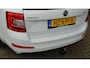 Skoda Octavia Combi 1.4 TSI 150pk DSG Style Businessline Canton Keyless Xenon 17inch LM Trekhaak Stoelverwarming *Complete Skoda* NL auto!