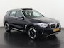 BMW iX3 High Executive 80 kWh | Panoramadak | SOH 100% | Harman/Kardon | Head Up | Zondag Open!