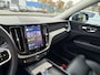 Volvo XC60 2.0 Recharge T6 AWD Inscription | Pano | Keyless | Apple Carplay | Pilot Assist | Head-Up | Stuur- en stoelverwarming | Trekhaak