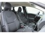 Volvo V40 T2 Automaat Polar+ | Stoelverwarming | Parkeersensoren achter | Volvo on Call | Dealeronderhouden | Navigatie | High perfomance audio | Climate control