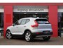 Volvo XC40 1.5 T2 Momentum Business | Origineel NL | Dealer Onderhouden | Camera | Trekhaak | ACC | Navigatie |