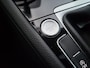 Volkswagen Golf 1.5 TSI Highline | Met o.a. panoramadak, climate control, ergonomische stoelen en stoel- en stuurwielverwarming