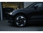 Volvo EX30 Single Motor Extended Range Plus 69 kWh | Achteruitrijcamera | Draadloze telefoonlader | Extra getint glas
