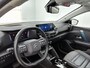 Citroën E-C4 Shine 50 kWh 136pk Automaat | SOH 95,1% | 1ste Eigenaar | Schuif/Kanteldak | Navigatie | Climate Control | Adaptieve Cruise Control | Dodehoekdetectie | Full-LED Koplampen | 18" Lichtmetalen Velgen | Keyless Entry/Start | Verwarmbare Voorstoelen/Stuur/Voorruit | Apple Carplay/Android Auto |