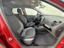 Renault Captur TCe 90 Dynamique / Cruise Control / Navigatie / Climate Control / Parkeersensoren Achter / Keyless Entry en Start / Bluetooth / Radio /