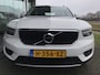 Volvo XC40 1.5 T5 Twin Engine Momentum Pro Automaat | Rijklaar incl 12 mnd Bovag | Roofrails Automatisch dimmende spiegels Carplay
